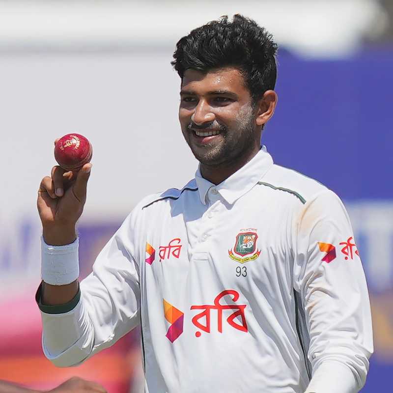 হাসপাতালে চিকিৎসাধীন নাঈম হাসান